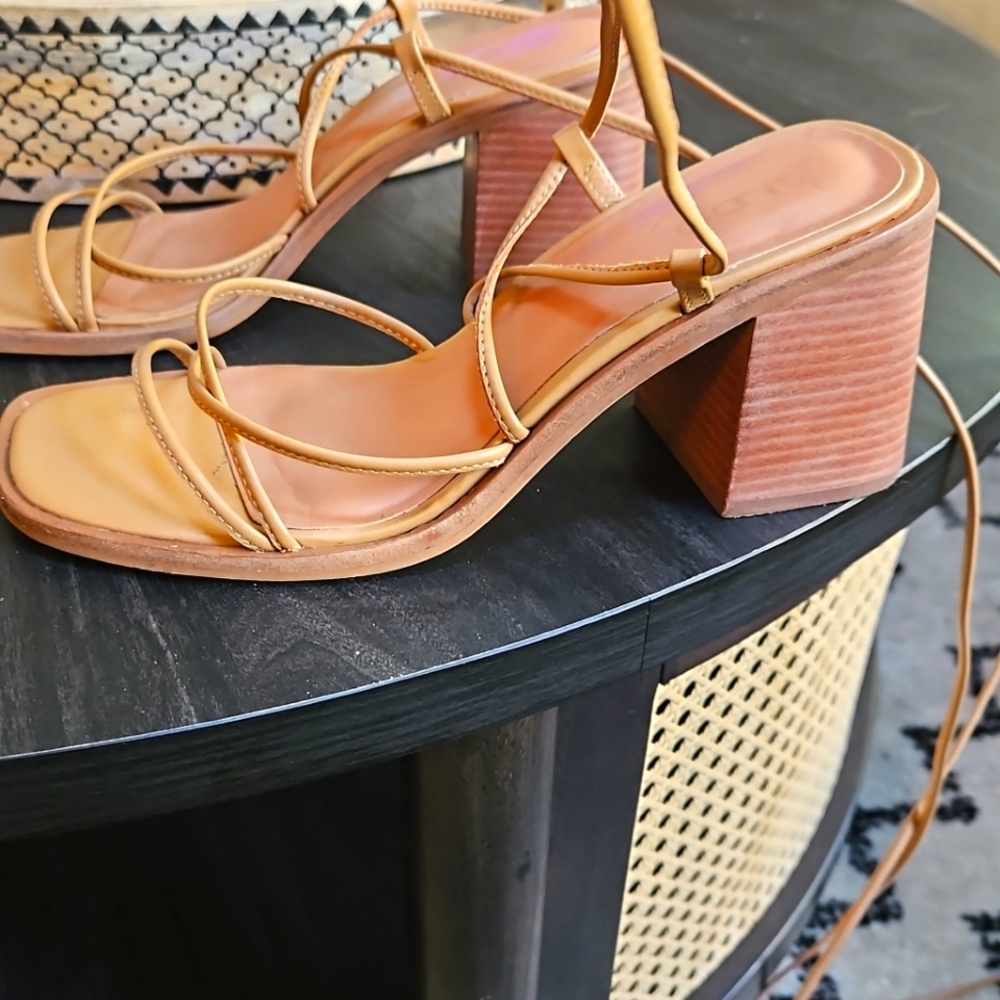 Y2K Aldo Lace up sandals